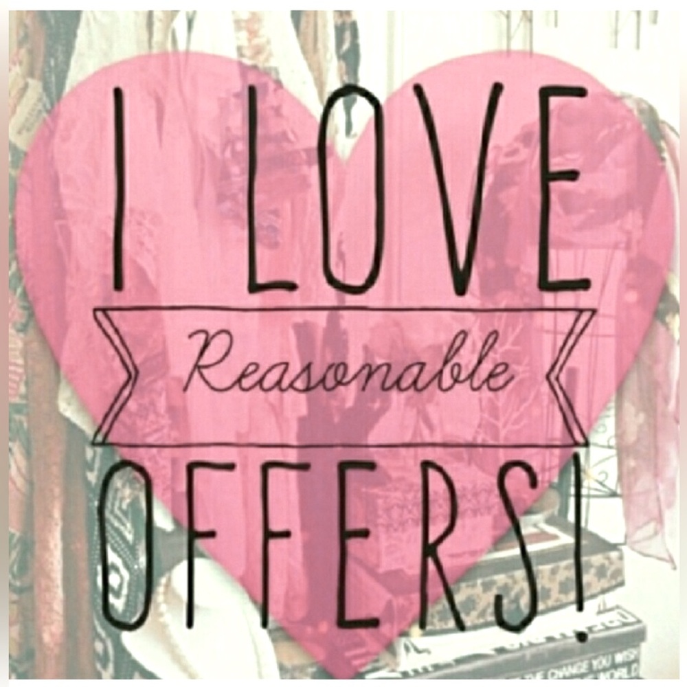 Bundling saves on “Poshmark” ship fees PLUS get automatic discounts on bundles!